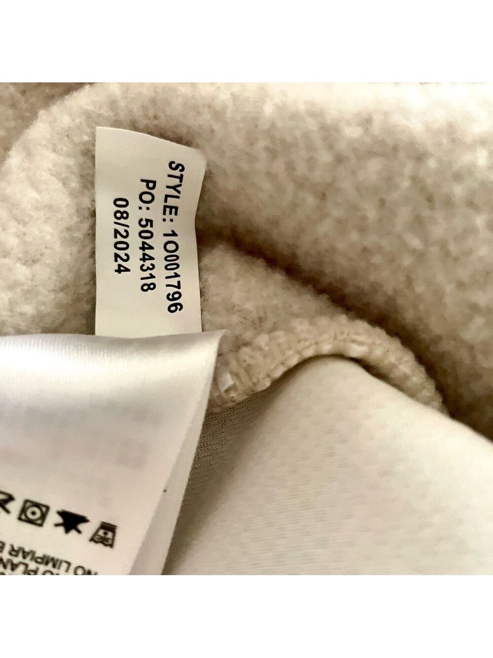 Vineyard Vines Outerwear Sherpa Half-Zip Men’s (Unisex) Pullover Jacket,… - Picture 7 of 9